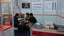 在KHC鎢鋼銑刀展會(huì)上與客戶愉快洽淡